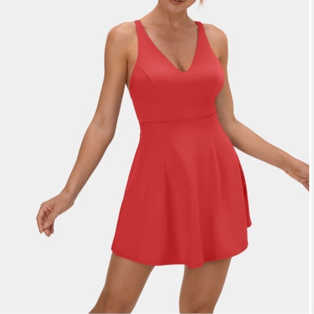 Halara Softlyzero poinsettia red crisscross back active dress and shorts, new